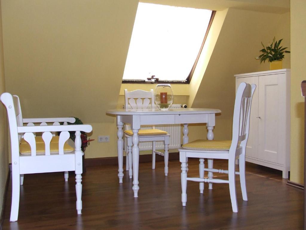 Haus Am Kastanienwald Hotel Dörrenbach Стая снимка