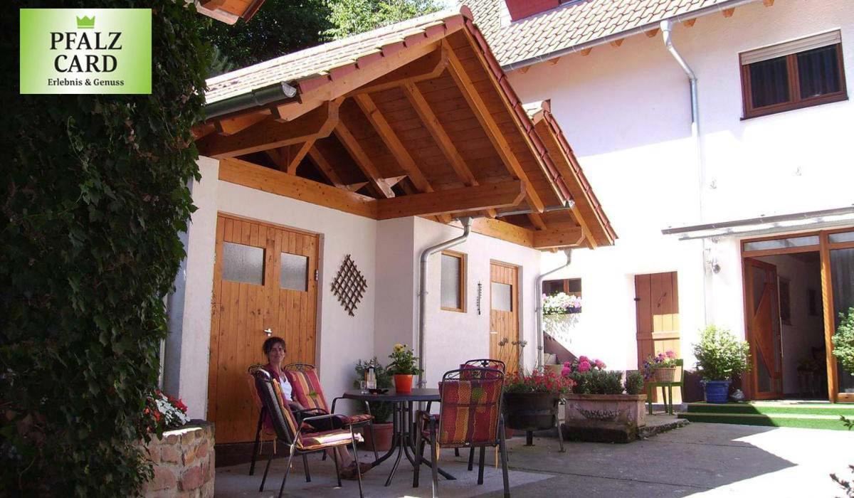 Haus Am Kastanienwald Hotel Dörrenbach Екстериор снимка